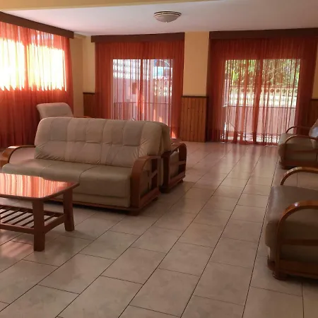 Estudio Seguro De Sol